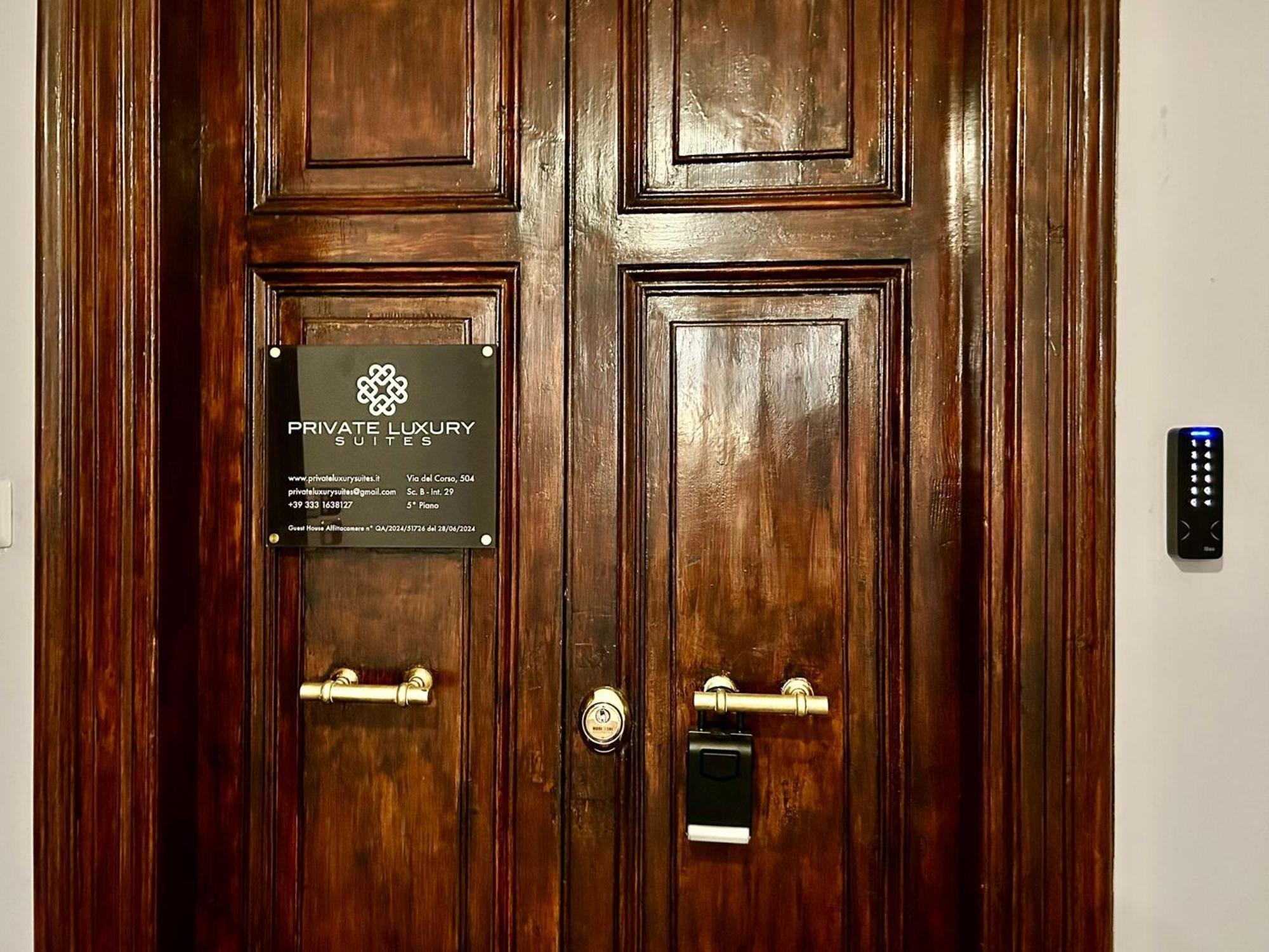 Private Luxury Suites Rom Exterior foto